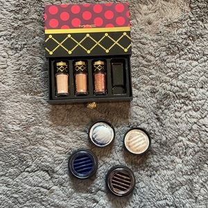 Brand new MAC eyeshadow and pigment set